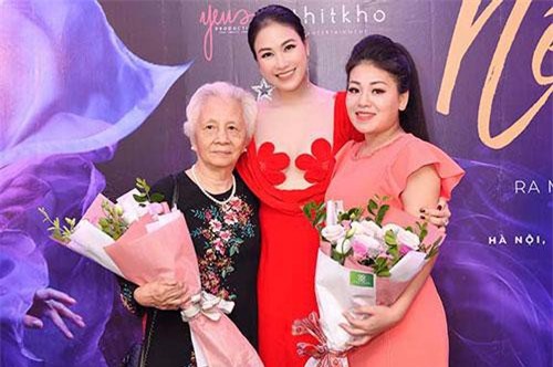 Hoa hậu Áo dài Tuyết Nga gây xúc động khi giới thiệu dự án 5 MV âm hưởng dân gian