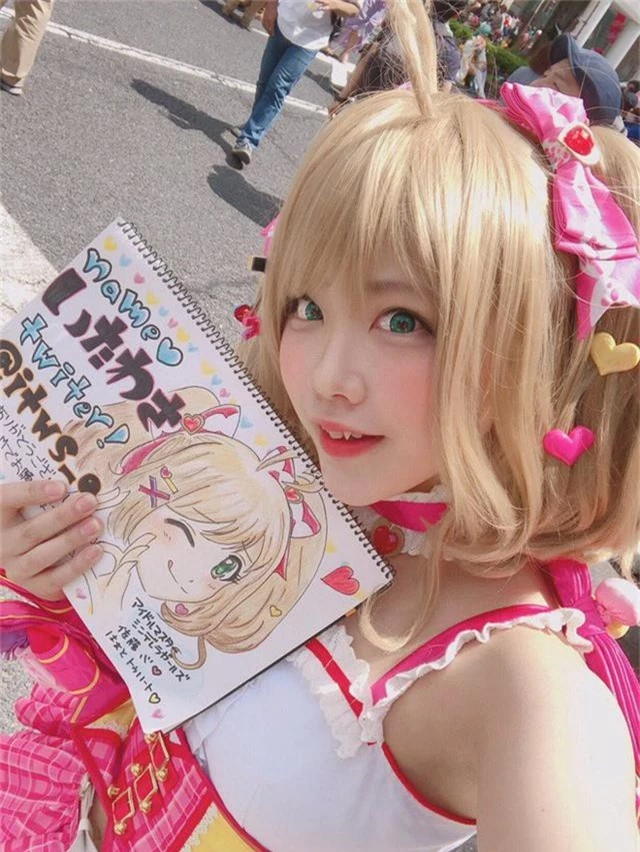 Nữ thần cosplayer xinh đẹp bỗng chốc khiến fan ú ớ, há hốc mồm sau pha pose ảnh đời thật không chỉnh sửa - Ảnh 7.