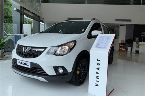 VinFast Fadil nhận ưu đãi tới 15 triệu đồng, cạnh tranh Grand i10