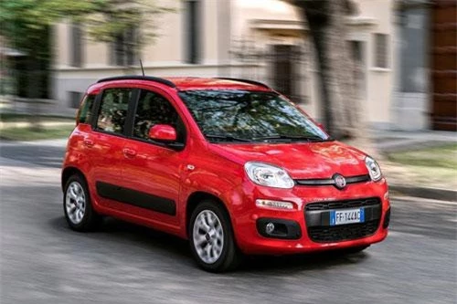 2. Fiat Panda (doanh số: 107.435 chiếc).