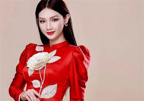 Bị hại tới mức phá sản, Quỳnh Chi nhắn gửi tâm thư đến loạt bạn hữu