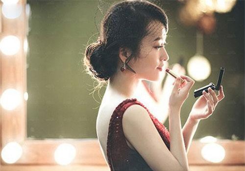 Đàn bà hậu ly hôn sẽ nhận được 6 điều bất ngờ sau, điều cuối cùng ai cũng phải công nhận "quá chuẩn"