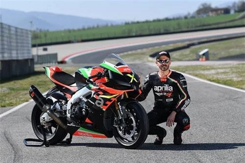 Aprilia RSV4 X.