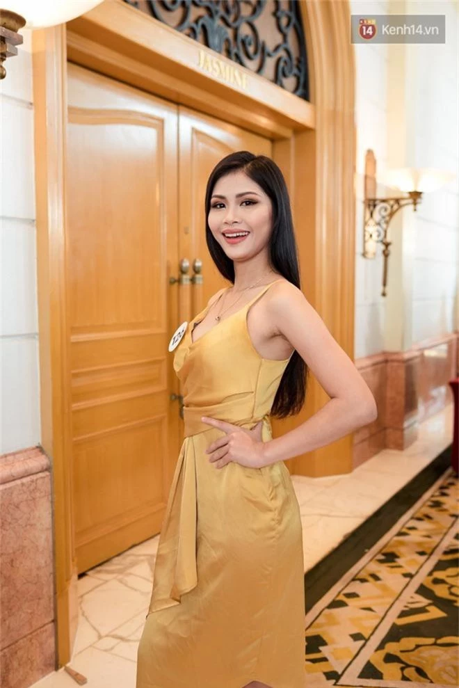 Hoa hậu Hoàn vũ Việt Nam đổ bộ miền Bắc: Tường Linh khoe vòng eo 53, mỹ nhân người dân tộc thiểu số gây chú ý - Ảnh 13.