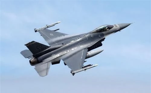 Tiêm kích hạng nhẹ F-16 Fighting Falcon của Không lực Hoa Kỳ. Ảnh: National Interest.