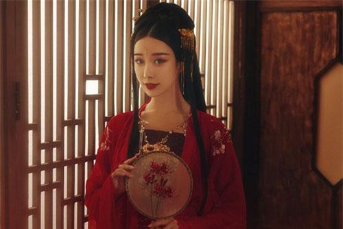 Bật mí số phận các mỹ nữ "dạy dỗ" chuyện "yêu" cho hoàng tử, công chúa, phò mã