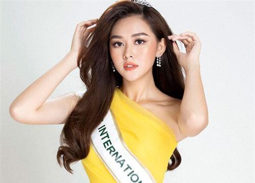 Vừa ra mắt, Á hậu Tường San đã được dự đoán lọt top 12 Hoa hậu Quốc tế 2019