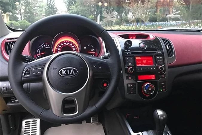 Chi tiet Kia Forte Koup tu 380 trieu dong o Ha Noi-Hinh-5