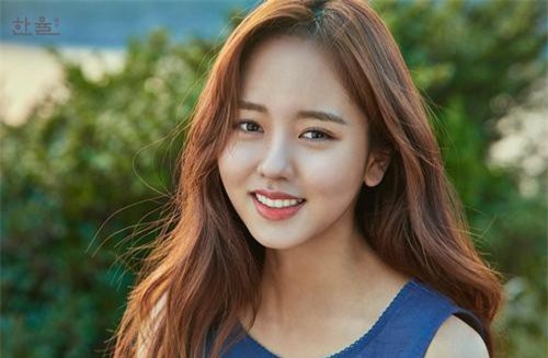 Nữ thần học đường Kim So Hyun "xử ngọt" bao chàng trong phim ngoài đời hoá ra lại là "trinh nữ"?