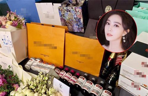 Sinh nhật tuổi 38 “ngập” trong hàng hiệu của Phạm Băng Băng