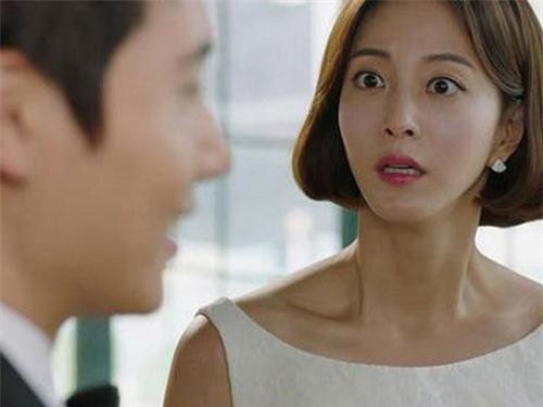 Đêm tân hôn cô dâu đã sợ mất mật, lập tức bỏ của chạy lấy người