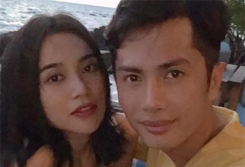 Huỳnh Phương FAPTV lần đầu kể về tình yêu lệch 6 tuổi gây chấn động với Sĩ Thanh, phủ nhận chuyện dựa hơi bạn gái!