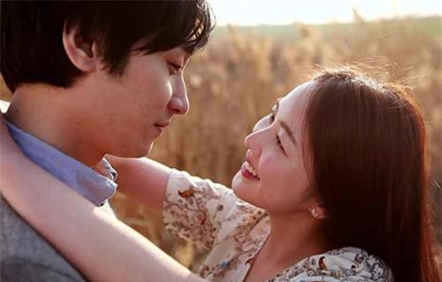 Hí hửng báo có bầu, tôi chết lặng khi anh tiết lộ sự thật về ly nước đưa tôi uống