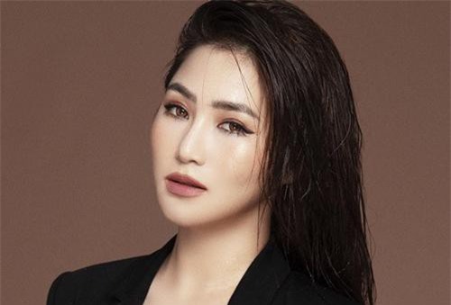 Hương Tràm bật khóc giữa đêm, lần đầu trải lòng về cuộc sống "sinh viên nghèo" ở nhà thuê tại Mỹ