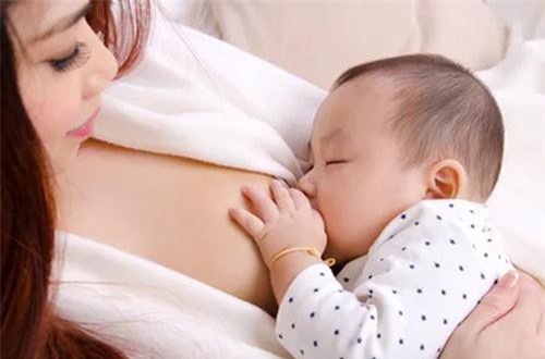 Nuôi con bằng sữa mẹ và 16 sự thật không phải mẹ nào cũng biết