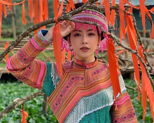 Hot girl sinh năm 1993 người chọn độc thân, kẻ từng hẹn hò đại gia