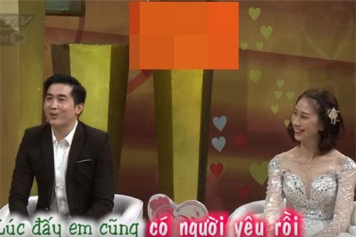 Chồng vương mùi nước hoa lạ, vợ làm một điều khiến chồng khiếp vía