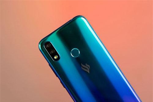 Mở hộp, trên tay Vsmart Joy 2 Plus: Camera kép, pin ‘trâu’, giá 2,99 triệu đồng