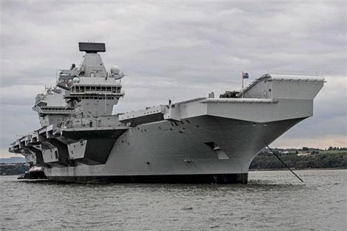 Theo những thông tin mới nhất vừa được Bộ Quốc phòng Anh công bố, nước này đang có ý định đưa tàu sân bay HMS Queen Elizabeth tới khu vực Biển Đông. Nguồn ảnh: Royalnavy.