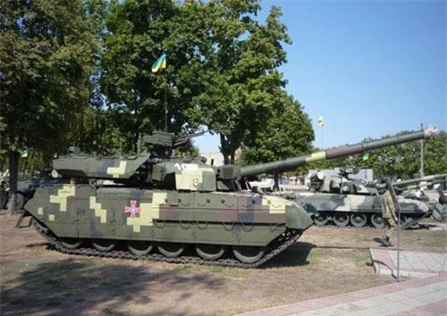 Quân đội Ukraine mới đây đã tổ chức một sự kiện độc đáo mang tên "Ngày xe tăng" tại thành phố Kharkov, nơi được coi là một trong những cái nôi của lực lượng tăng thiết giáp Liên Xô trước kia cũng như Ukraine ngày nay