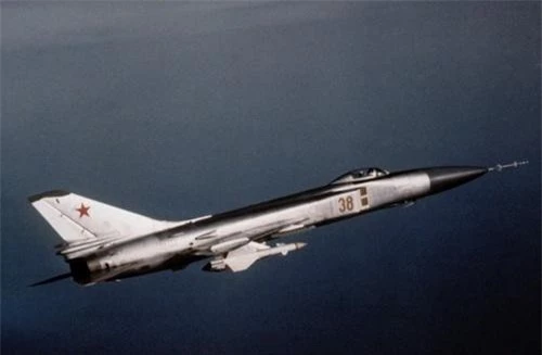 Một chiếc Su-15 Flagon làm nhiệm vụ tuần tra không phận. Ảnh: Wikipedia.
