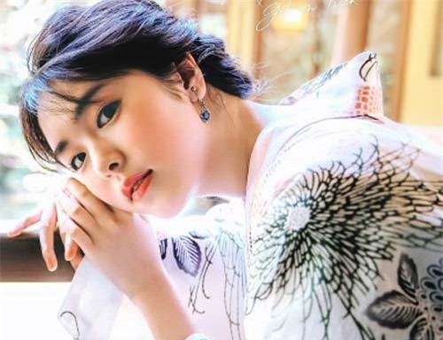 Nàng thơ Nhật Bản gây sốt châu Á, đẹp đến khó tin