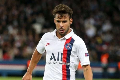 Hậu vệ trái: Juan Bernat (Paris Saint-Germain).