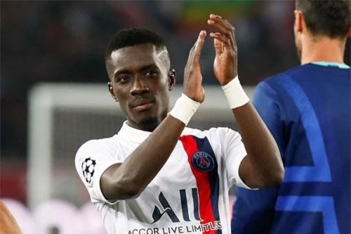 Tiền vệ: Idrissa Gueye (Paris Saint-Germain).