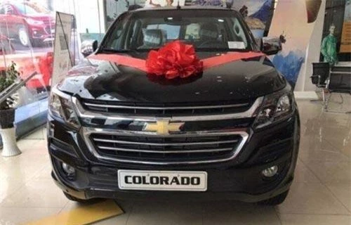 Chevrolet Colorado 2019: Chevrolet Colorado 2019 hiện là mẫu xe bán tải giảm giá mạnh nhất trong phân khúc xe bán tải đầu tháng 9. Theo đó, mức giảm cao nhất dành cho Chevrolet Colorado 2019 lên đến 80 triệu đồng đối với 2 phiên bản LTZ và LTZ High Country. Giá bán Colorado LTZ hiện tại còn 709 triệu đồng và bản LTZ High Country là 739 triệu đồng.