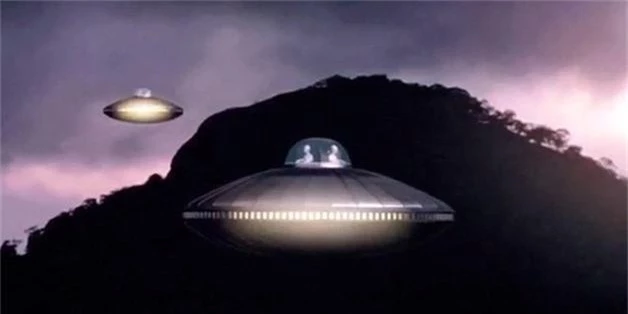 Loi giai cuc soc ve nhung video UFO Hai quan My xac nhan-Hinh-3