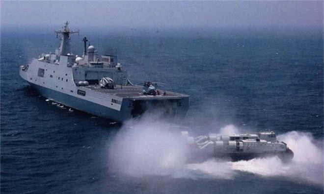 Tham vọng cao, Thái Lan đặt đóng tàu đổ bộ cỡ lớn Type 071E - Hình 13 Tham vong cao, Thai Lan dat dong tau do bo co lon Type 071E-Hinh-13