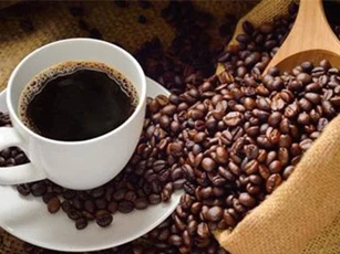 Thói quen biến ly cà phê buổi sáng thành thuốc độc của người Việt
