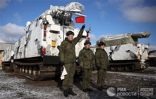 Hệ thống tên lửa phòng không Tor-M2DT của Nga. (Ảnh: RIA Novosti) 
