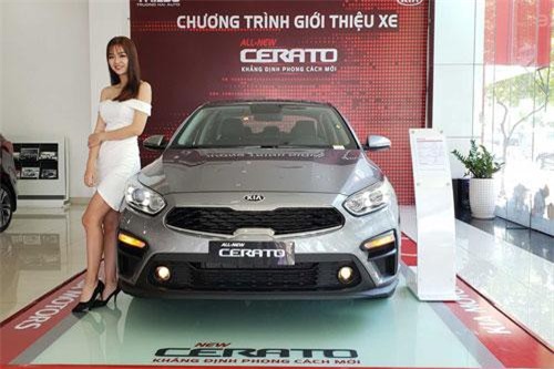 Kia Cerato 2019, Hyundai Elantra, Chevrolet Trailblazer giảm giá hàng trăm triệu