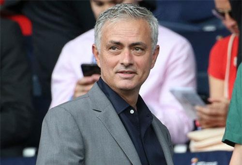HLV Mourinho ra yêu sách với Real Madrid