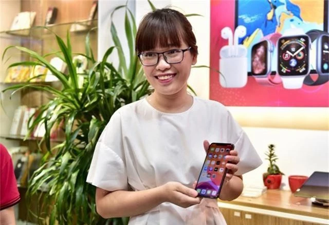 IPhone 11 xách tay đã cập bến Hà Nội, giá trên 40 triệu đồng - 1