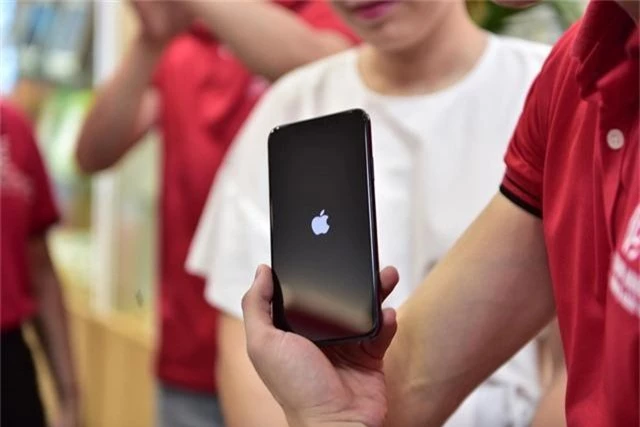 IPhone 11 xách tay đã cập bến Hà Nội, giá trên 40 triệu đồng - 3