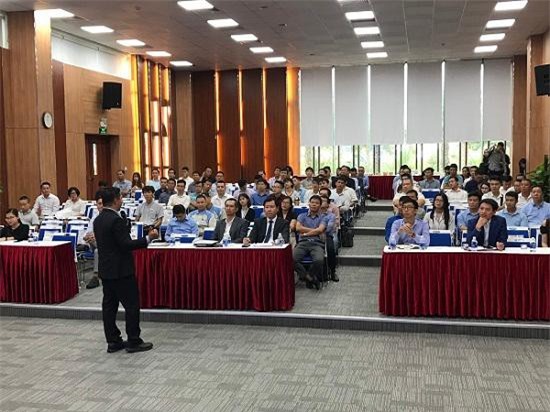 Thế giới phẳng 4.0 và chiến lược giữ vững lợi thế cạnh tranh cho DN sản xuất chế tạo Việt Nam