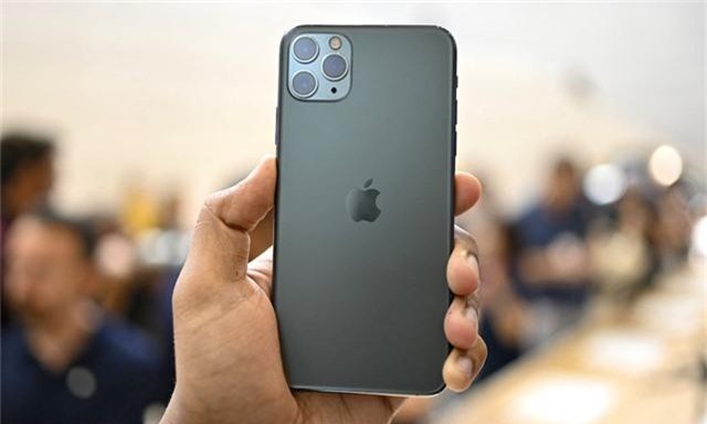 Bạn cần bao nhiêu ngày làm việc để mua được iPhone 11?