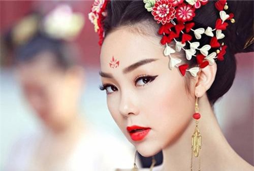 Ám ảnh sự tàn độc của Võ Tắc Thiên