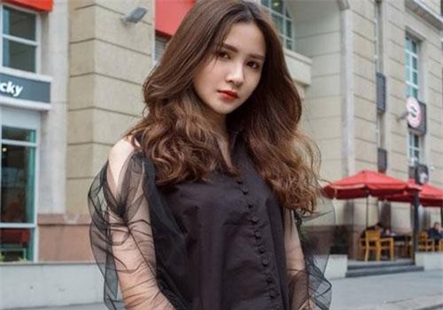 Nhan sắc trong veo như nắng mai của hot girl Bách Khoa mới nổi