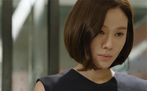 Đến thăm bạn thân mới sinh con, tôi giật nảy mình khi nhìn thấy đứa trẻ