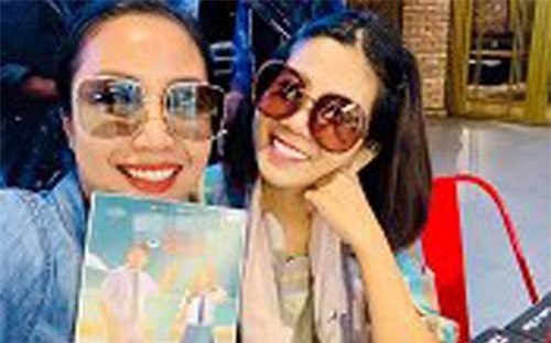 Mai Phương xuất viện, rạng rỡ đi xem phim cùng Ốc Thanh Vân