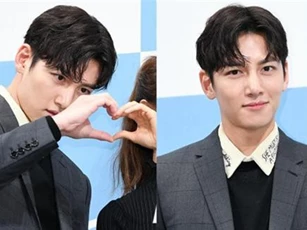 Ji Chang Wook chính thức comeback sau 2 năm, gây sốt vì vẻ soái cực phẩm và ánh mắt dành cho nữ chính tại sự kiện