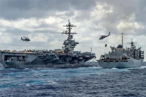 Tàu sân bay USS Abraham Lincoln của Mỹ (Ảnh: AFP)