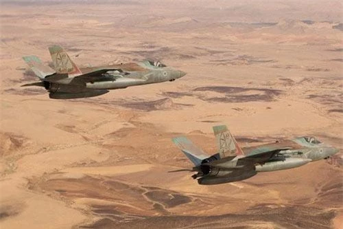 Thời gian gần đây truyền thông khu vực Trung Đông liên tiếp đăng tải thông tin về việc tiêm kích tàng hình F-35I Adir của không quân Israel đã bay xuyên Syria để ném bom các mục tiêu trong lãnh thổ Iraq.