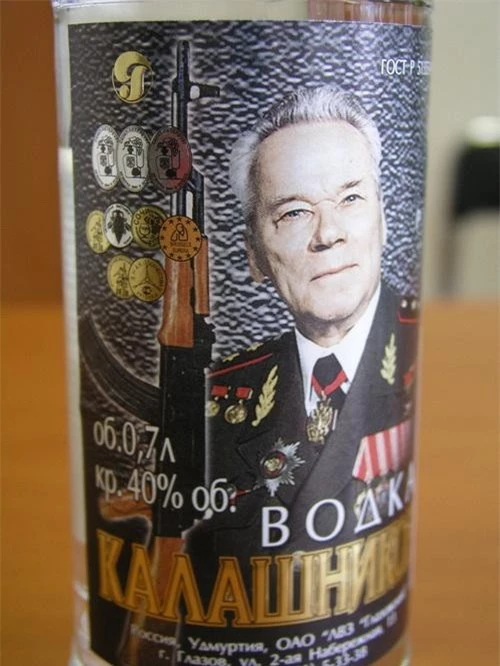 Rượu vodka mang nhãn hiệu Kalashnikov. Ảnh: Sputnik.