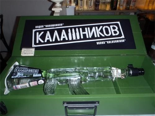 Phiên bản chai đặc biệt của rượu vodka Kalashnikov. Ảnh: Sputnik.