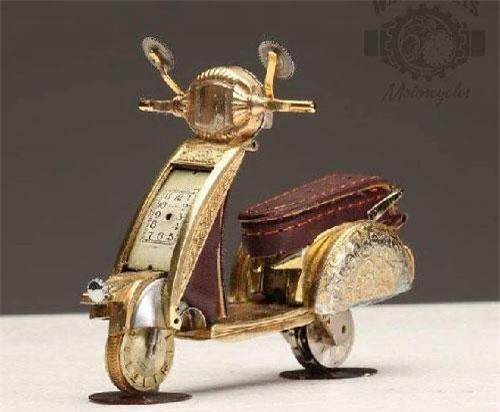 Loạt ôtô, xe máy đẹp mê hồn được chế lại từ đồng hồ cũ