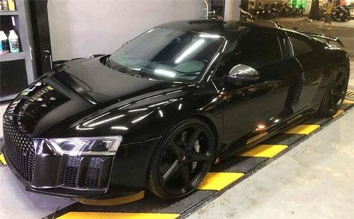 Những cú chuyển nhượng siêu xe đình đám của đại gia Việt